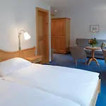 Alpina Hotel 3*