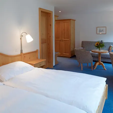 Alpina Hotel 3*