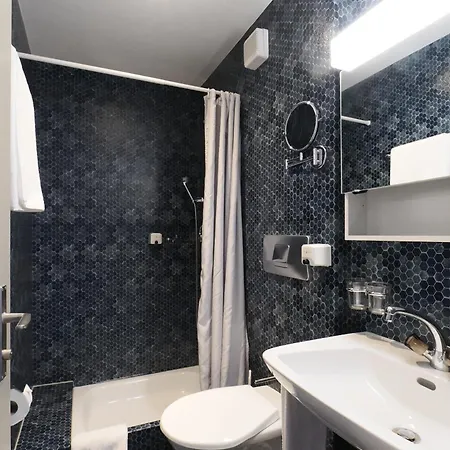 阿尔皮纳巴班酒店 酒店 3*