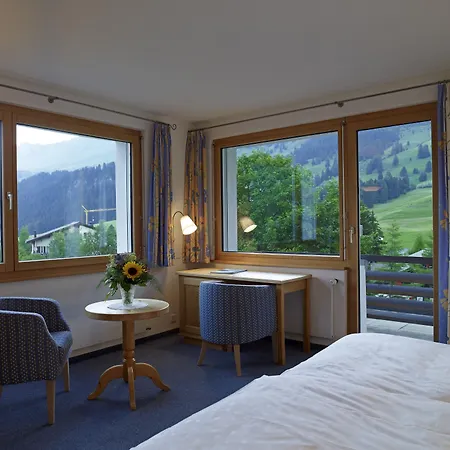 Alpina 호텔 파르판