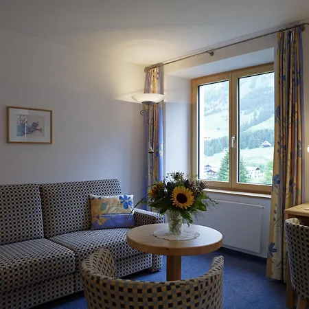 阿尔皮纳巴班酒店 3*