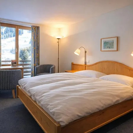Alpina Hotel 3*